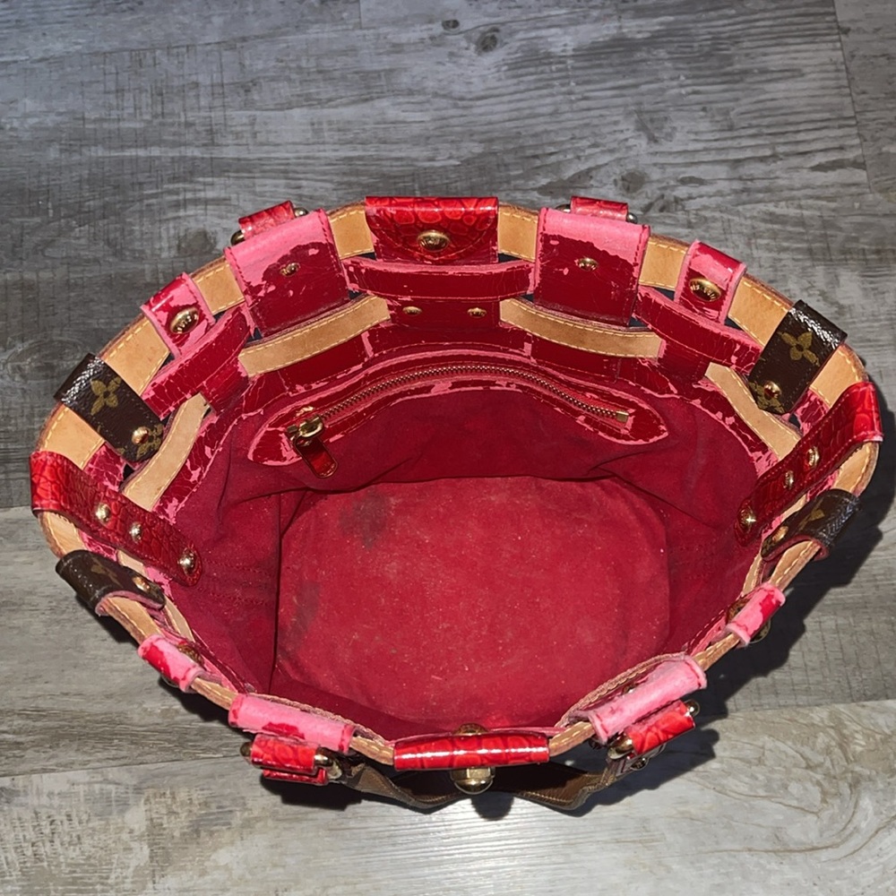 Louis Vuitton limited edition rubis neo bucket monogram crocodile leather - Picture 13 of 17